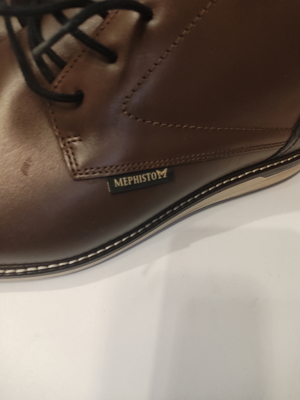 Mephisto Men’s Brown Leather Chukka Boots with Black Laces - Picture 6 of 16